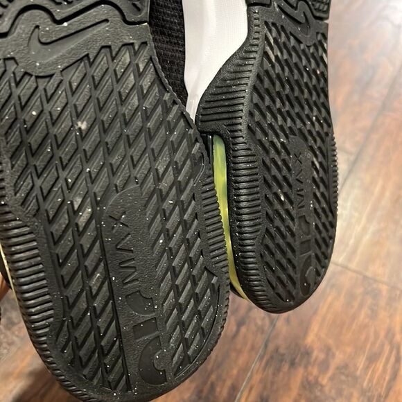 NIKE
CONTRASTING LOGO AIR MAX ALPHA FABRIC SNEAKERS size 11.5 EUC - Picture 9 of 11